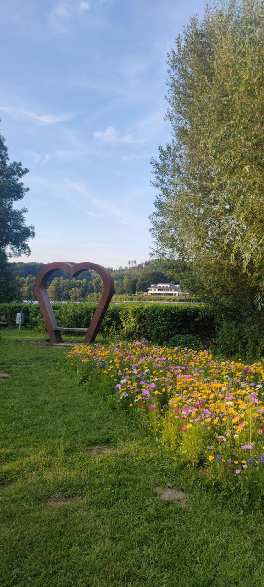 Modernes Rhombushaus Im Naturparadies Sauerland Balve Exterior foto